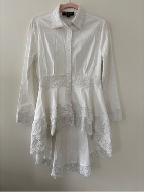 Vintage Marc Bouwer Medium White Lace Trim Peplum Button Down